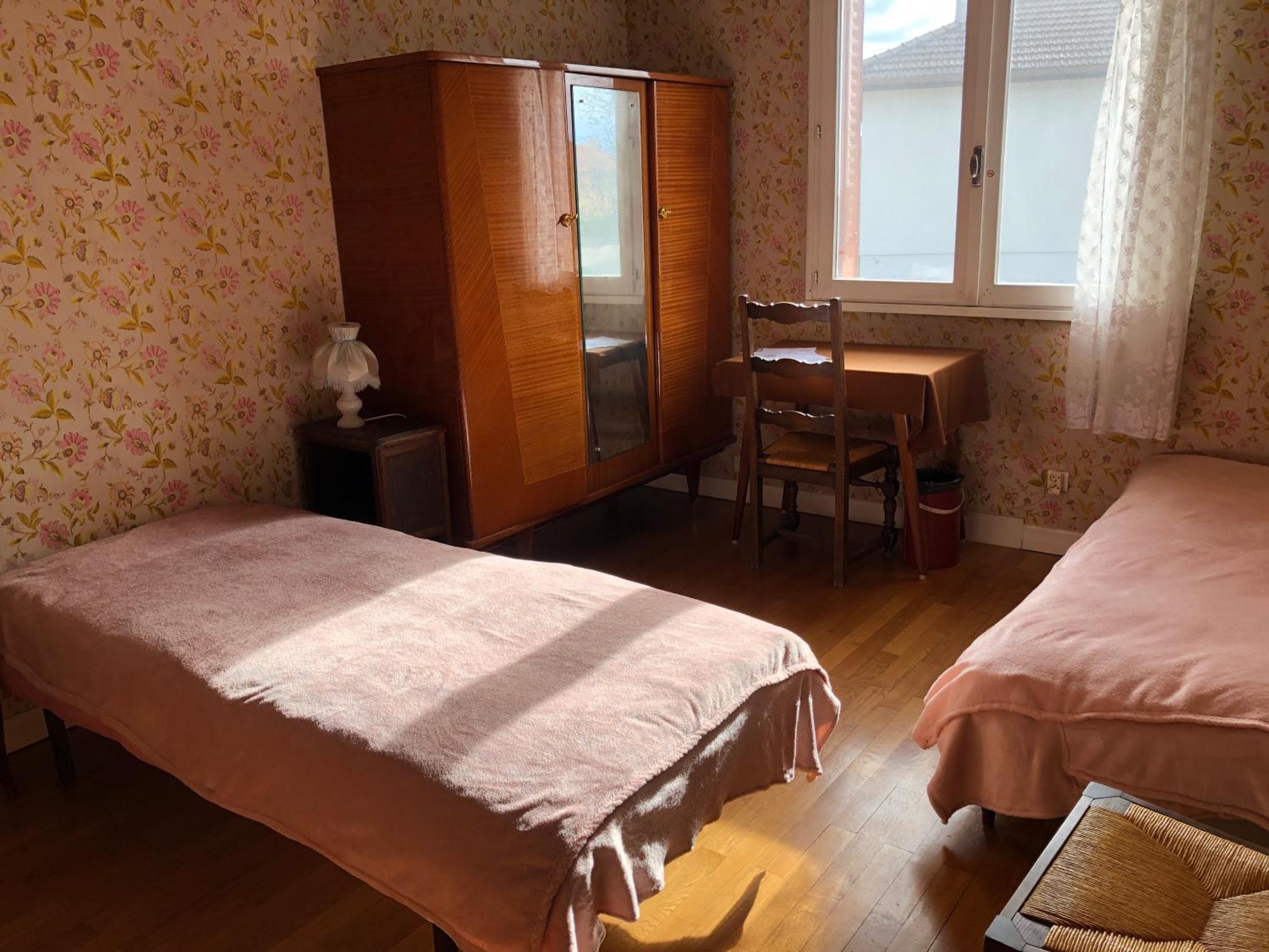 Chambre 2 Dans Un Appartement Bourg-en-Bresse Eksteriør bilde