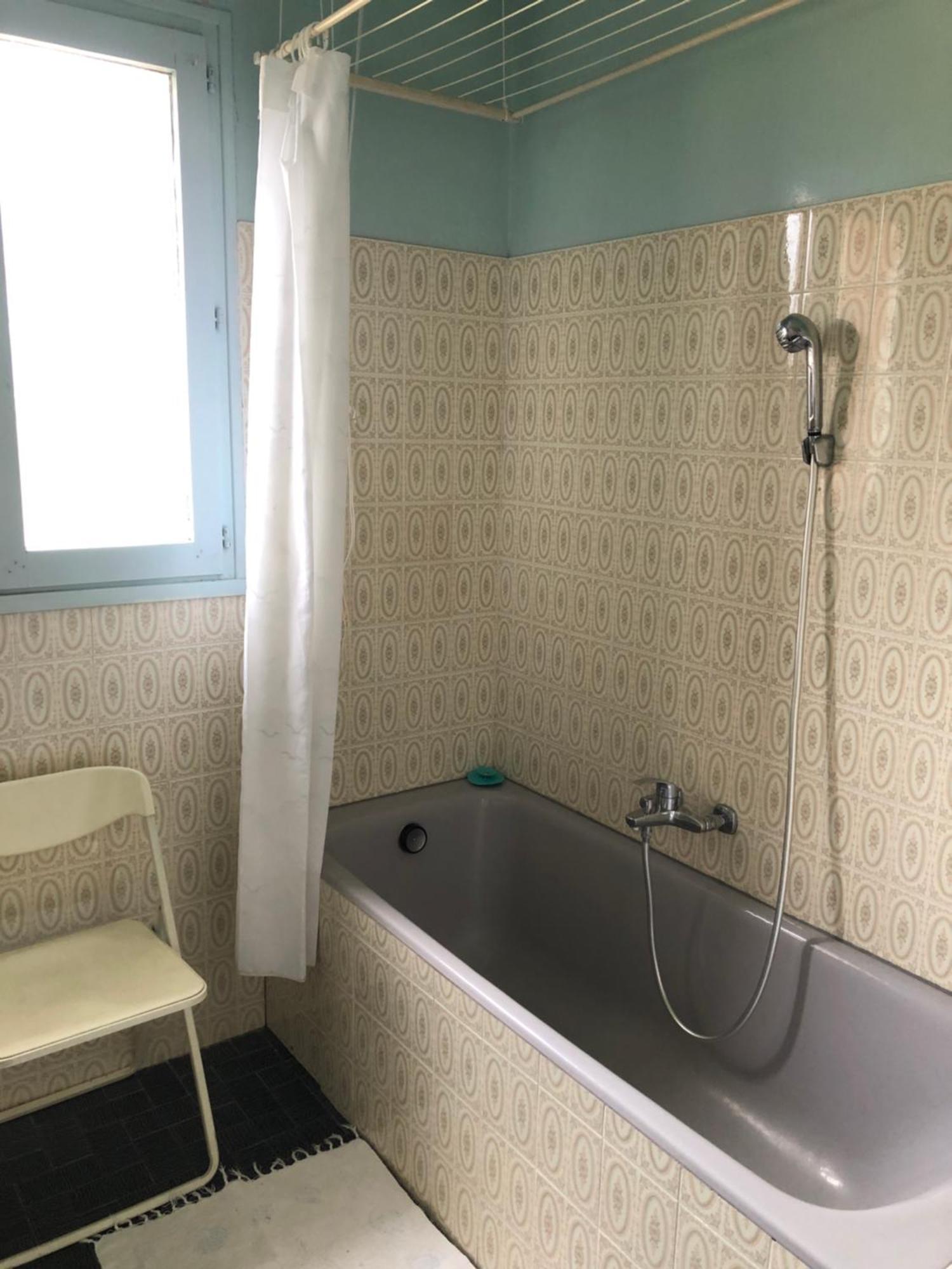 Chambre 2 Dans Un Appartement Bourg-en-Bresse Eksteriør bilde